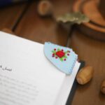 گوشه گیر کتاب چرمی