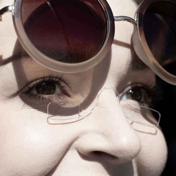 عینک مطالعه نشانک